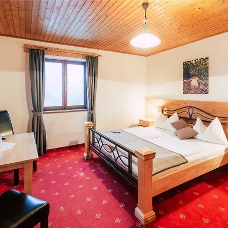 Schwengerer Szálloda 3*